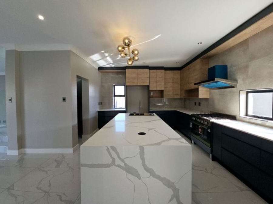 4 Bedroom Property for Sale in Midstream Heights Gauteng