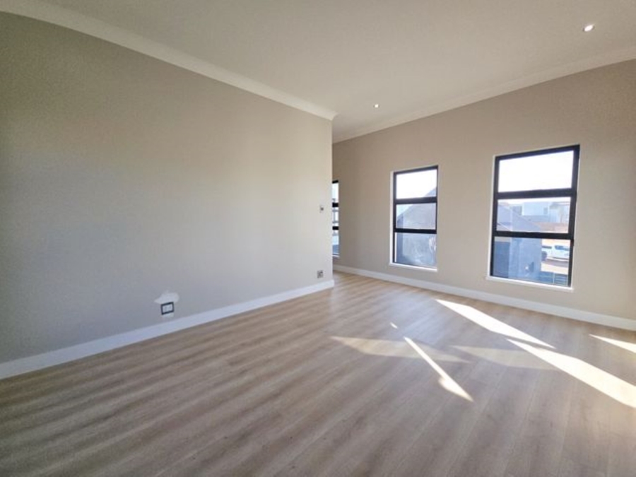 4 Bedroom Property for Sale in Midstream Heights Gauteng