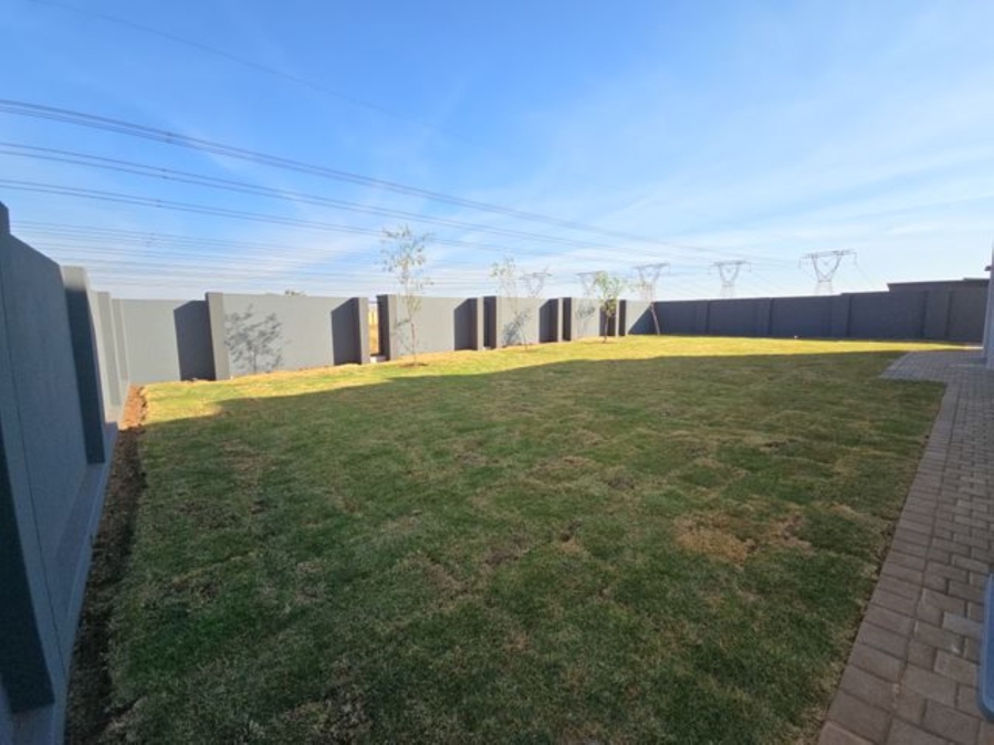 4 Bedroom Property for Sale in Midstream Heights Gauteng