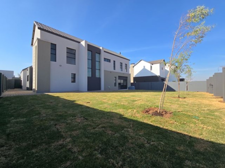 4 Bedroom Property for Sale in Midstream Heights Gauteng