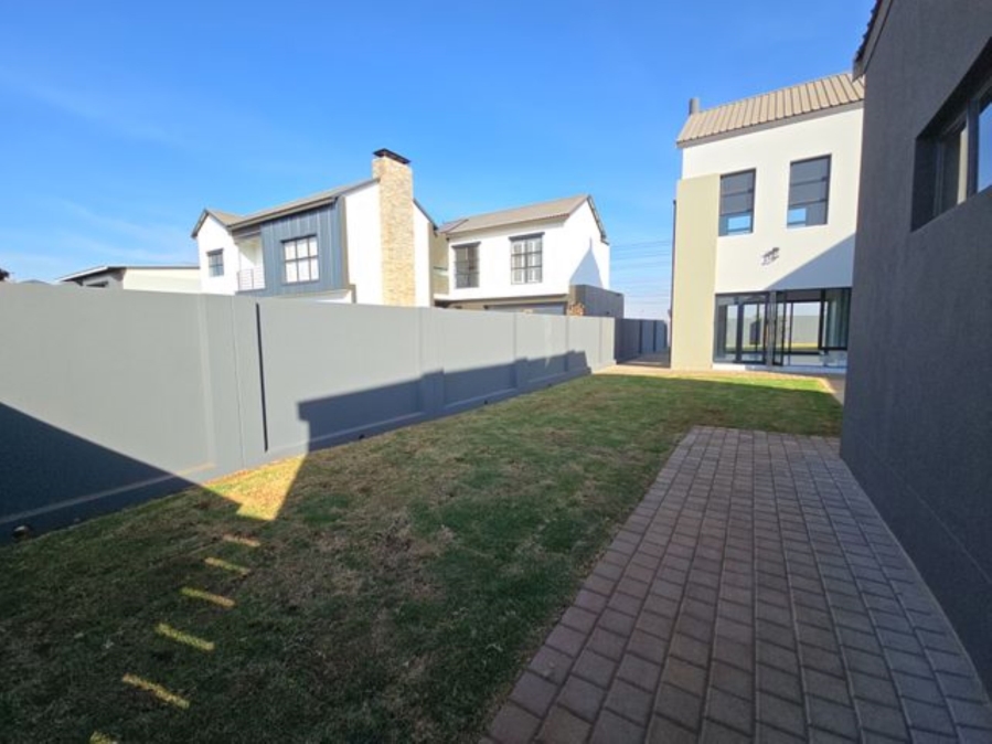 4 Bedroom Property for Sale in Midstream Heights Gauteng