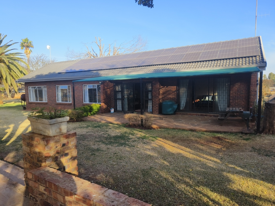 3 Bedroom Property for Sale in Lewzene Estate Gauteng
