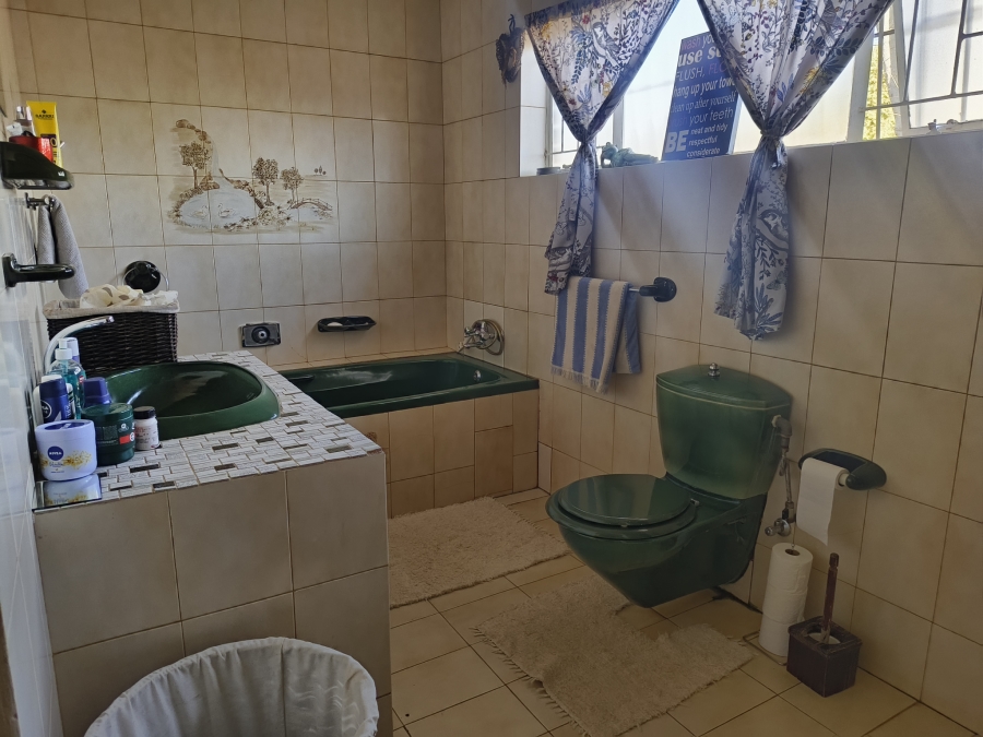 3 Bedroom Property for Sale in Lewzene Estate Gauteng