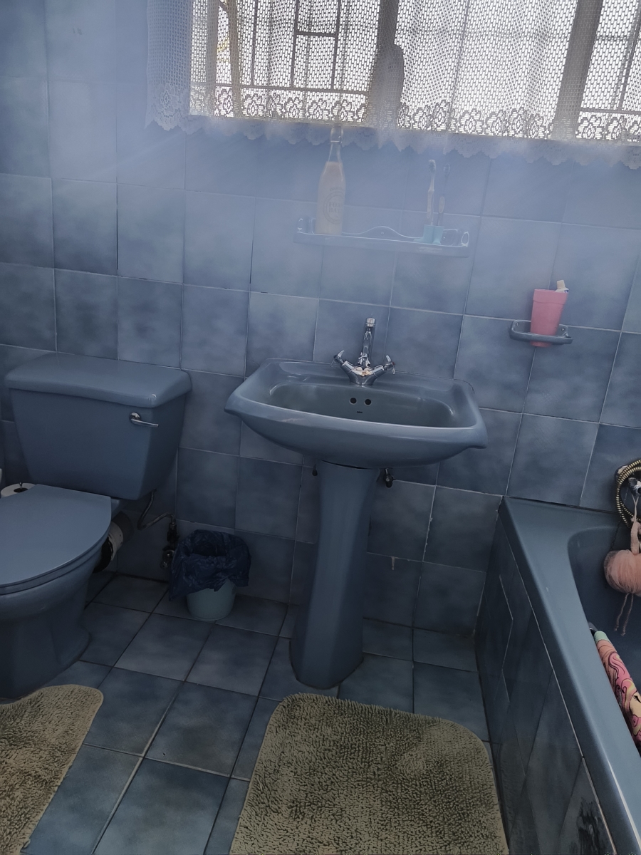 3 Bedroom Property for Sale in Lewzene Estate Gauteng