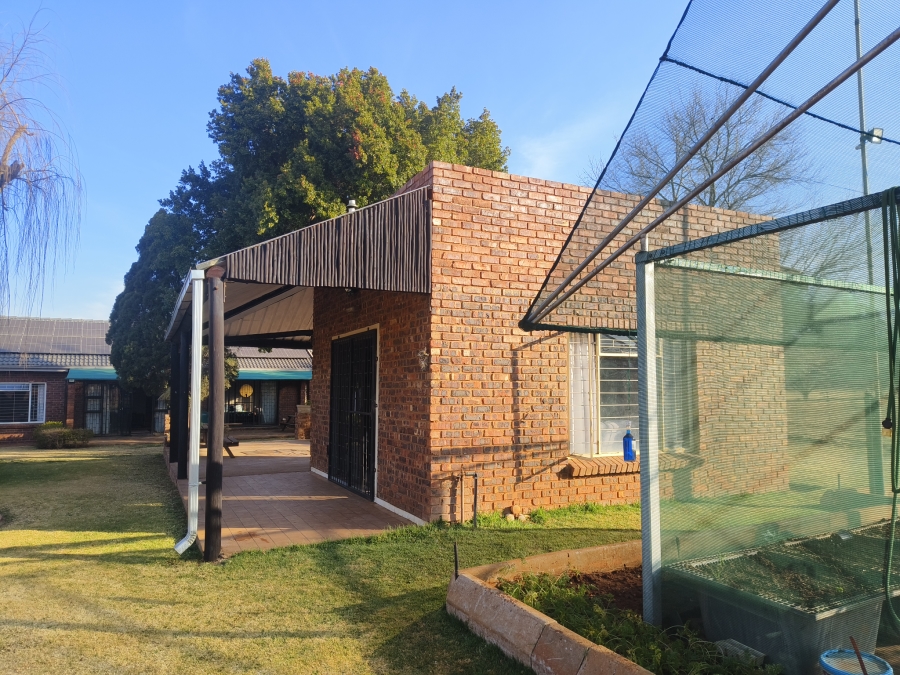 3 Bedroom Property for Sale in Lewzene Estate Gauteng