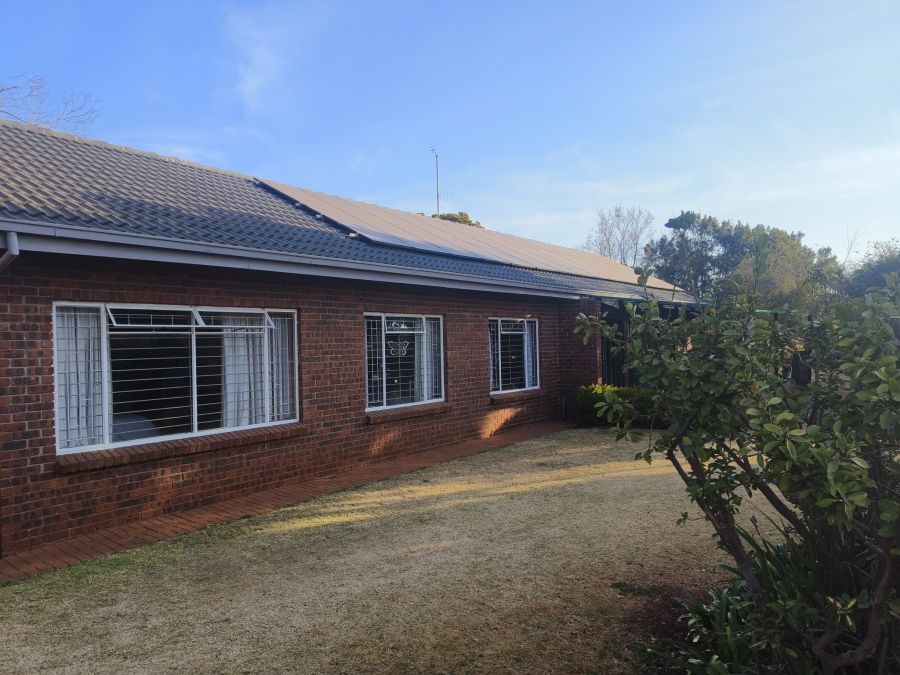 3 Bedroom Property for Sale in Lewzene Estate Gauteng