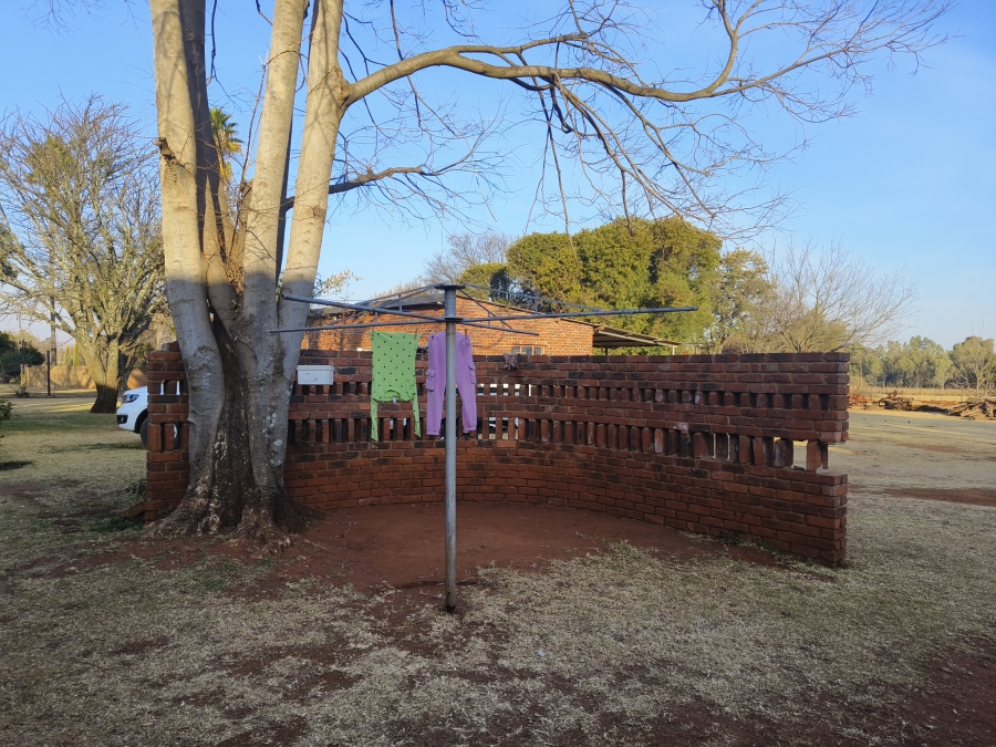 3 Bedroom Property for Sale in Lewzene Estate Gauteng