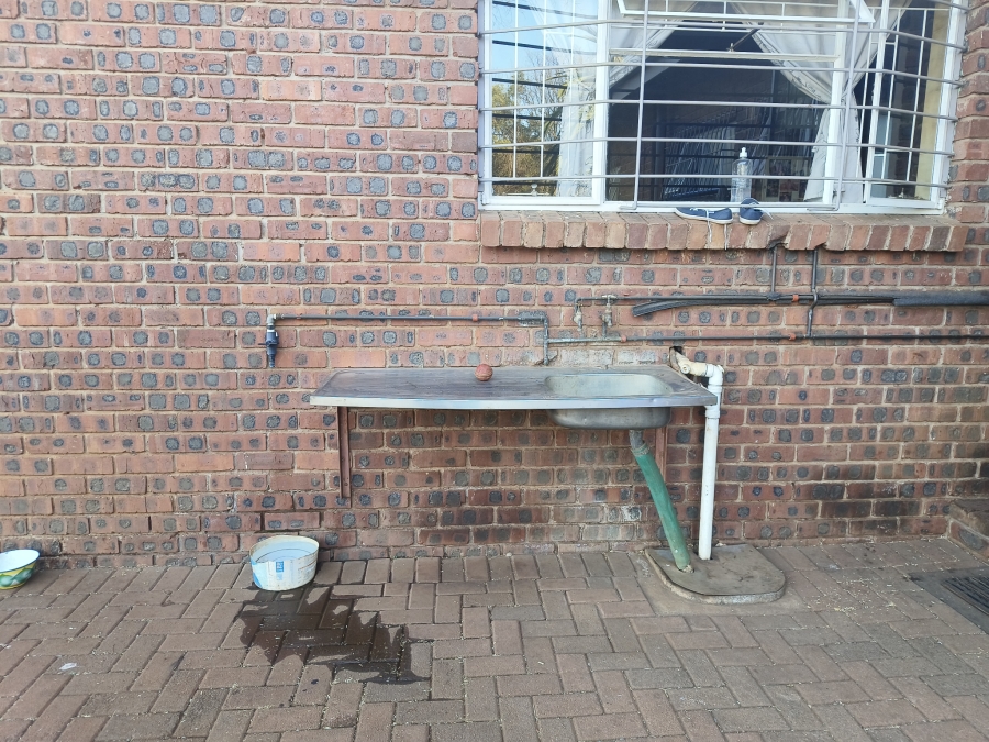 3 Bedroom Property for Sale in Lewzene Estate Gauteng