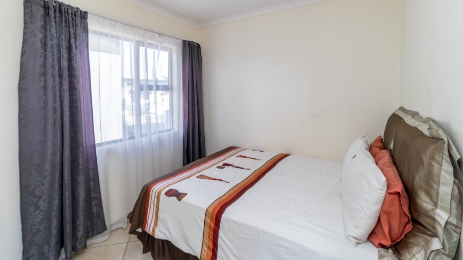 3 Bedroom Property for Sale in Noordwyk Gauteng