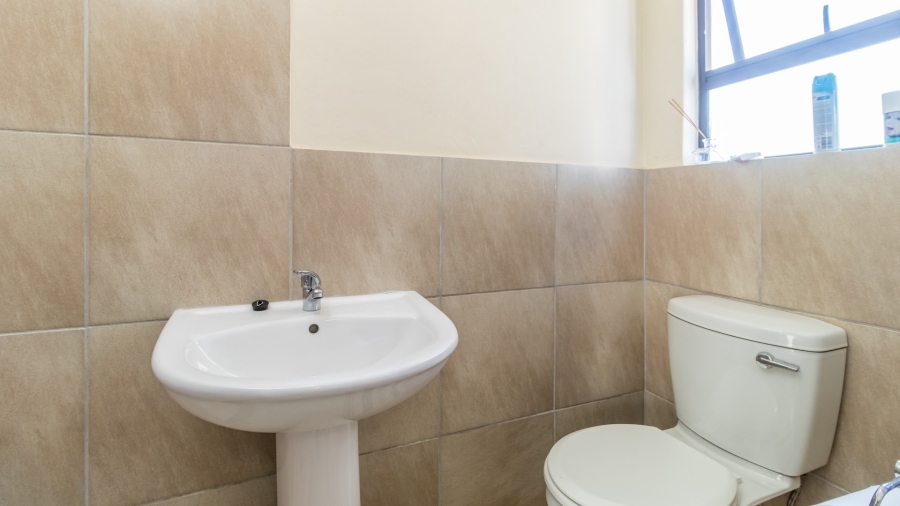 3 Bedroom Property for Sale in Noordwyk Gauteng