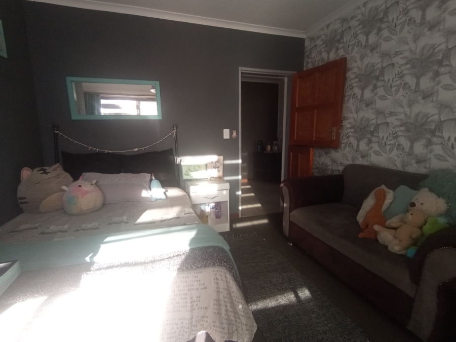 4 Bedroom Property for Sale in Risiville Gauteng