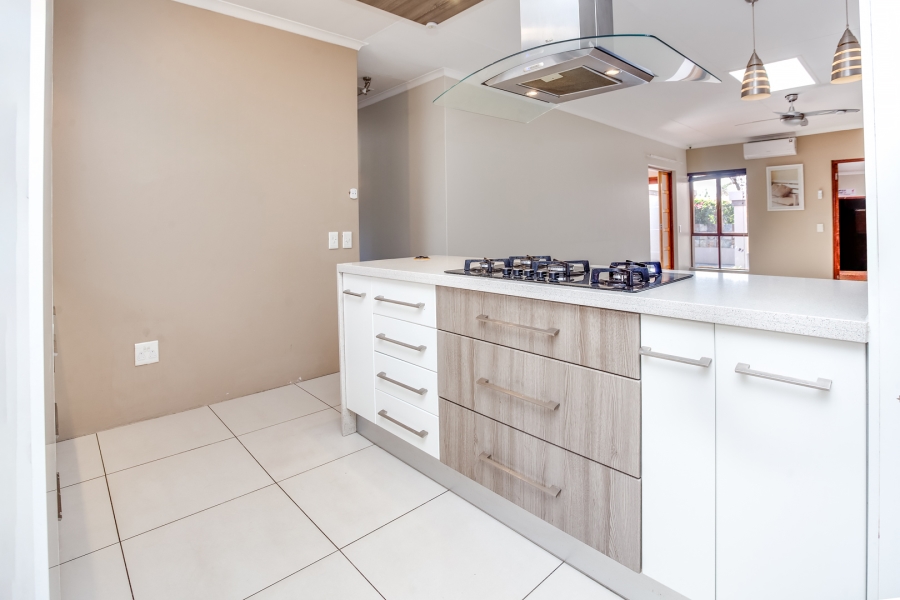 4 Bedroom Property for Sale in Lonehill Gauteng