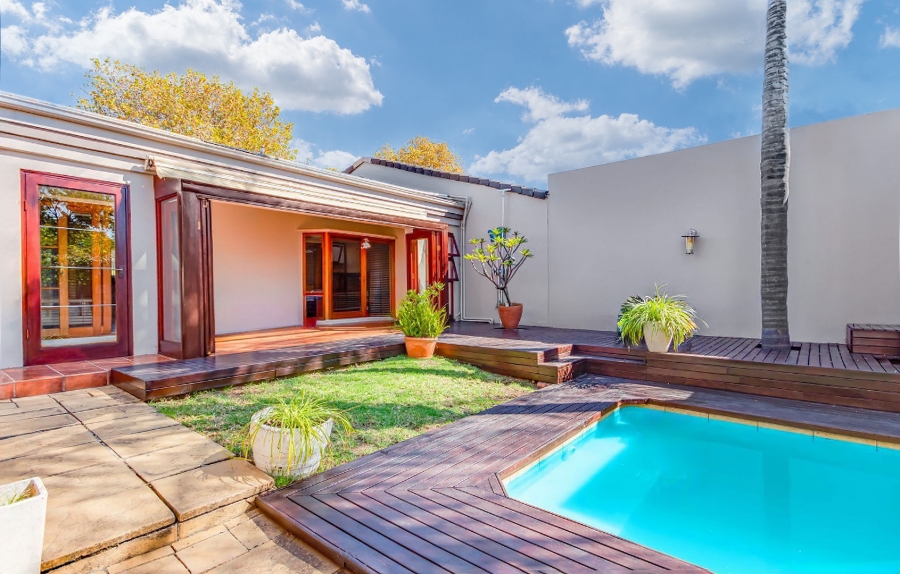 4 Bedroom Property for Sale in Lonehill Gauteng