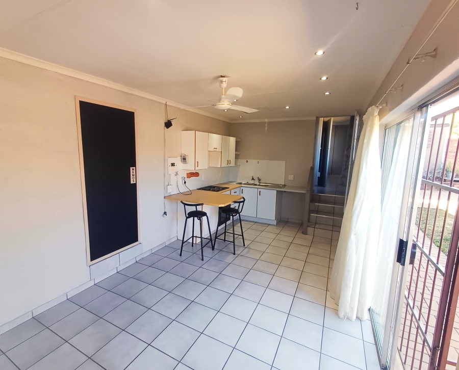 To Let 1 Bedroom Property for Rent in Lyttelton Manor Gauteng