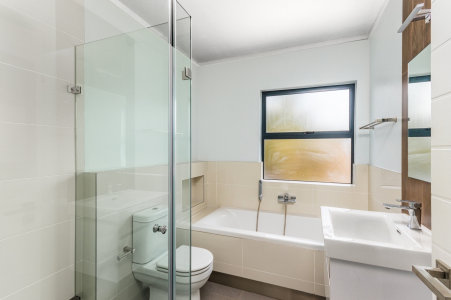 2 Bedroom Property for Sale in Lonehill Gauteng