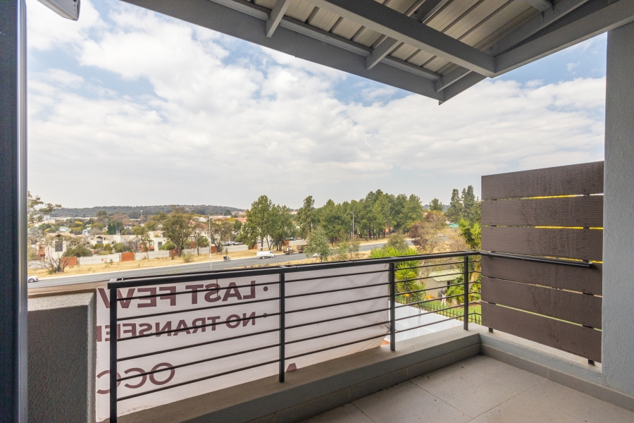2 Bedroom Property for Sale in Lonehill Gauteng