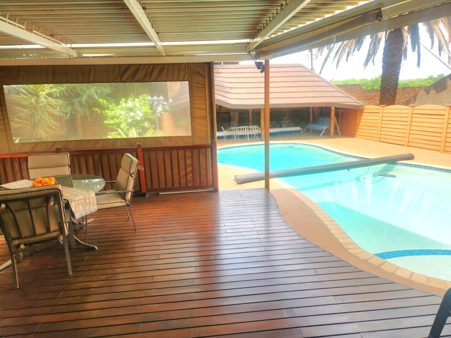 4 Bedroom Property for Sale in Doringkloof Gauteng