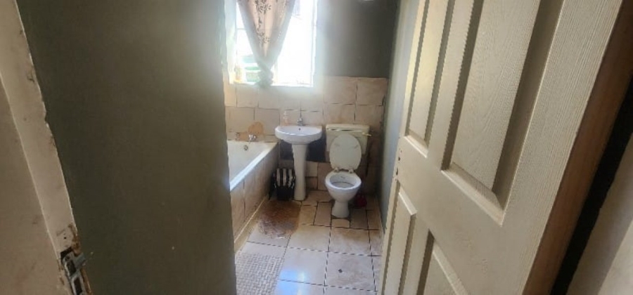 12 Bedroom Property for Sale in Bellevue Gauteng