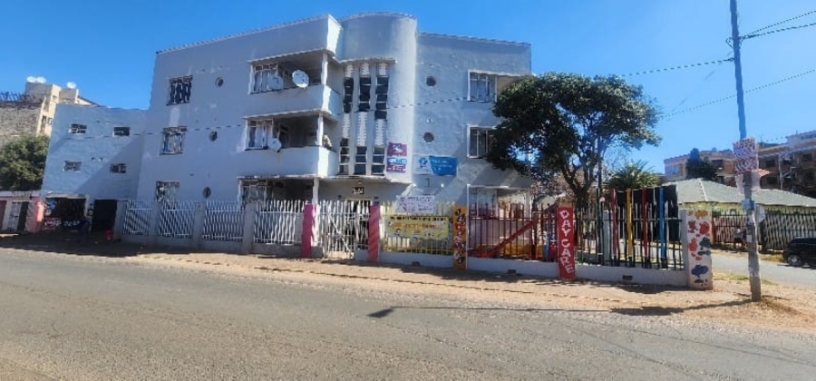 12 Bedroom Property for Sale in Bellevue Gauteng