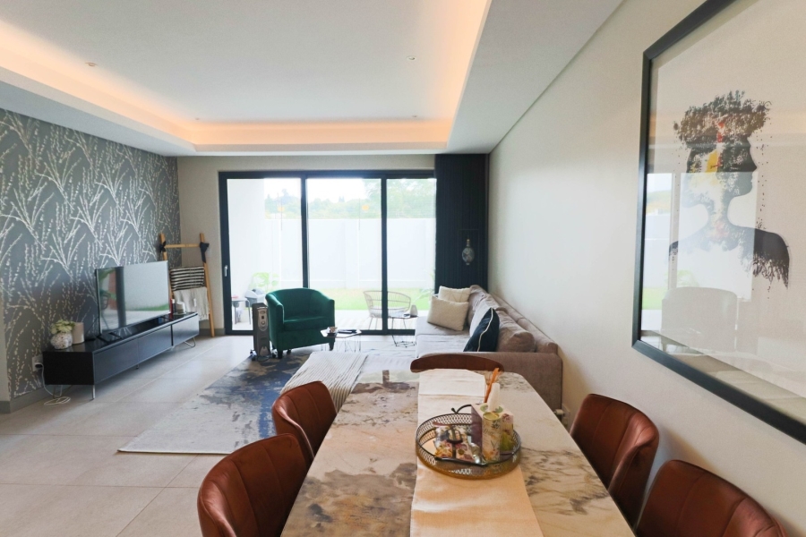 To Let 2 Bedroom Property for Rent in Bryanston Gauteng