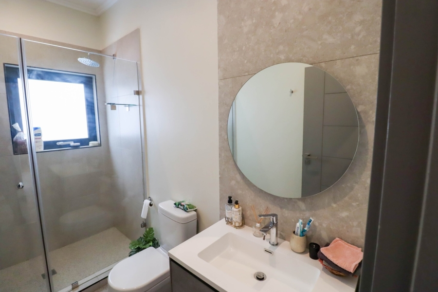 To Let 2 Bedroom Property for Rent in Bryanston Gauteng