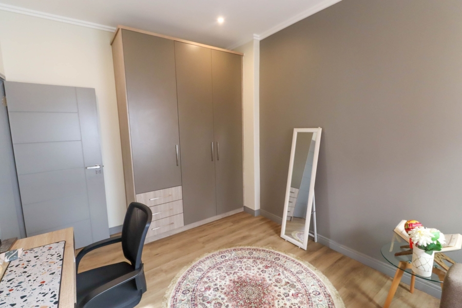 To Let 2 Bedroom Property for Rent in Bryanston Gauteng
