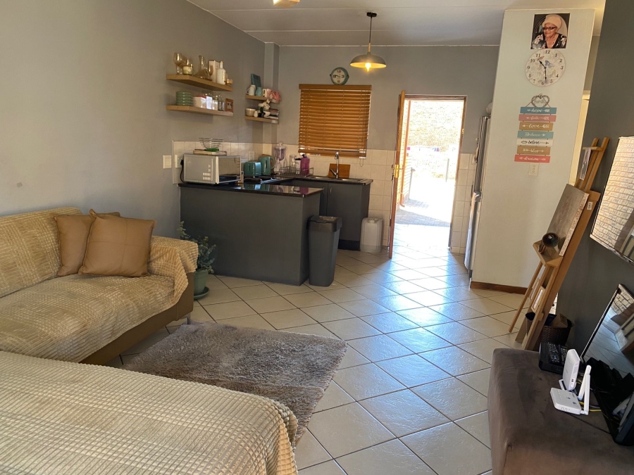 2 Bedroom Property for Sale in Roodepoort Gauteng