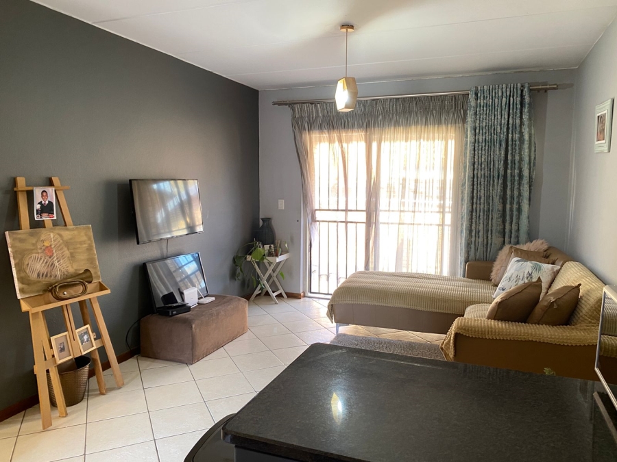 2 Bedroom Property for Sale in Roodepoort Gauteng