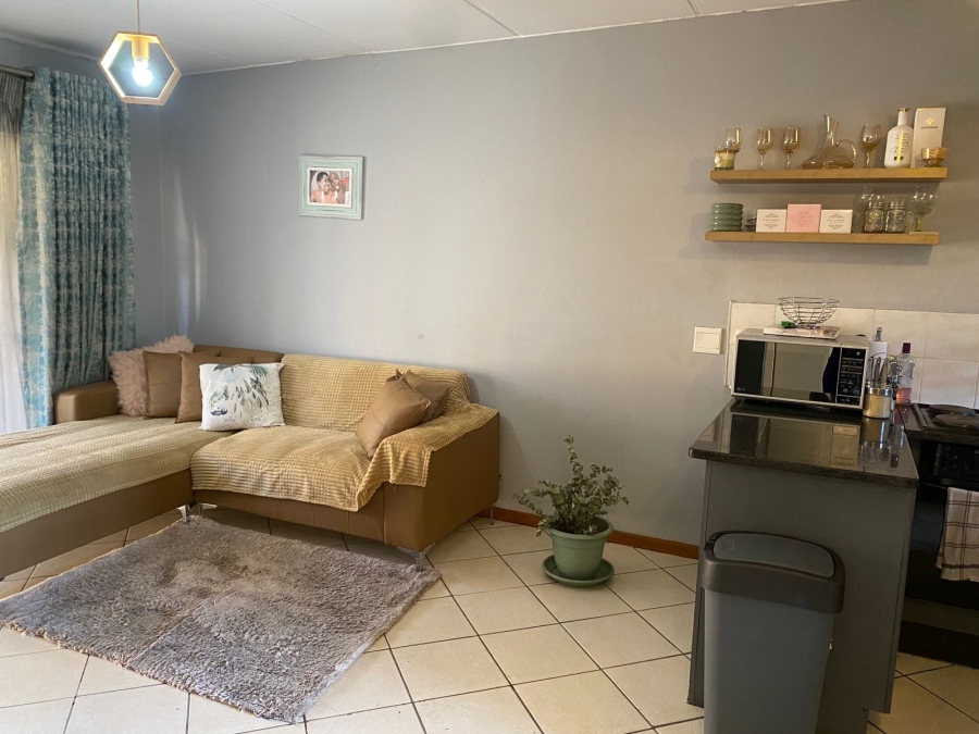 2 Bedroom Property for Sale in Roodepoort Gauteng