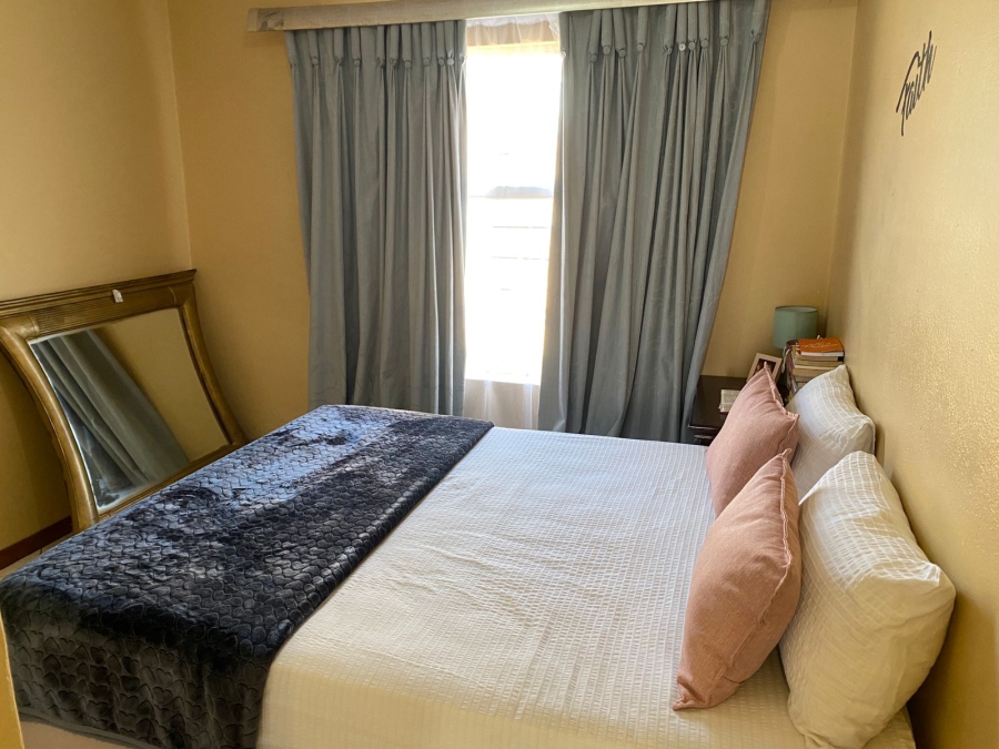 2 Bedroom Property for Sale in Roodepoort Gauteng