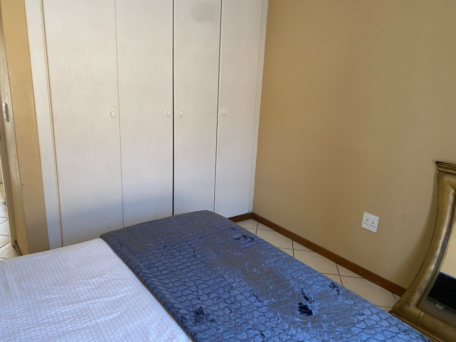 2 Bedroom Property for Sale in Roodepoort Gauteng