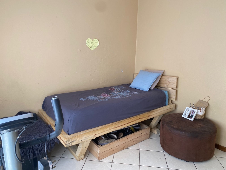 2 Bedroom Property for Sale in Roodepoort Gauteng