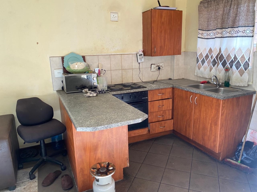 2 Bedroom Property for Sale in Roodepoort Gauteng
