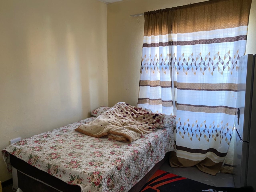 2 Bedroom Property for Sale in Roodepoort Gauteng