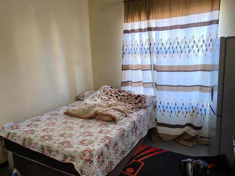 2 Bedroom Property for Sale in Roodepoort Gauteng