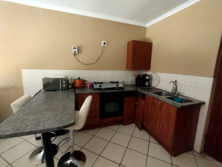 2 Bedroom Property for Sale in Honeypark Gauteng