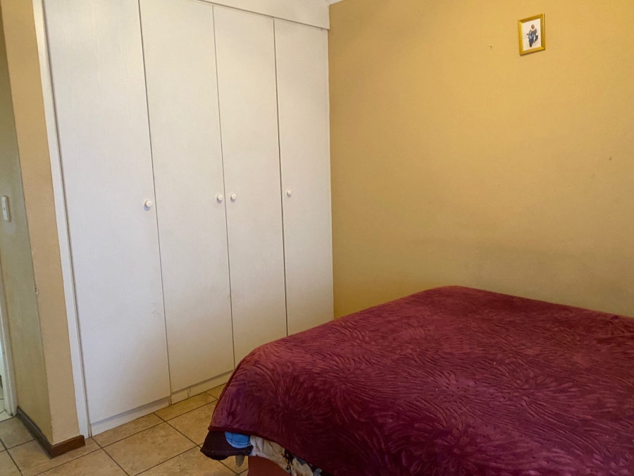 2 Bedroom Property for Sale in Honeypark Gauteng