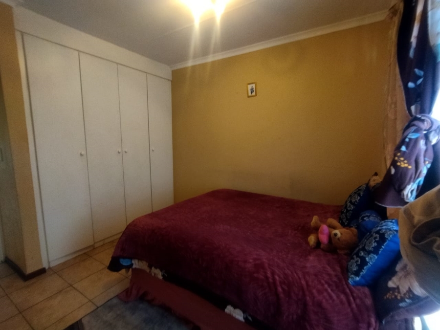 2 Bedroom Property for Sale in Honeypark Gauteng