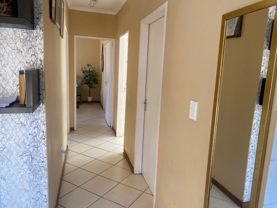 3 Bedroom Property for Sale in Honeypark Gauteng