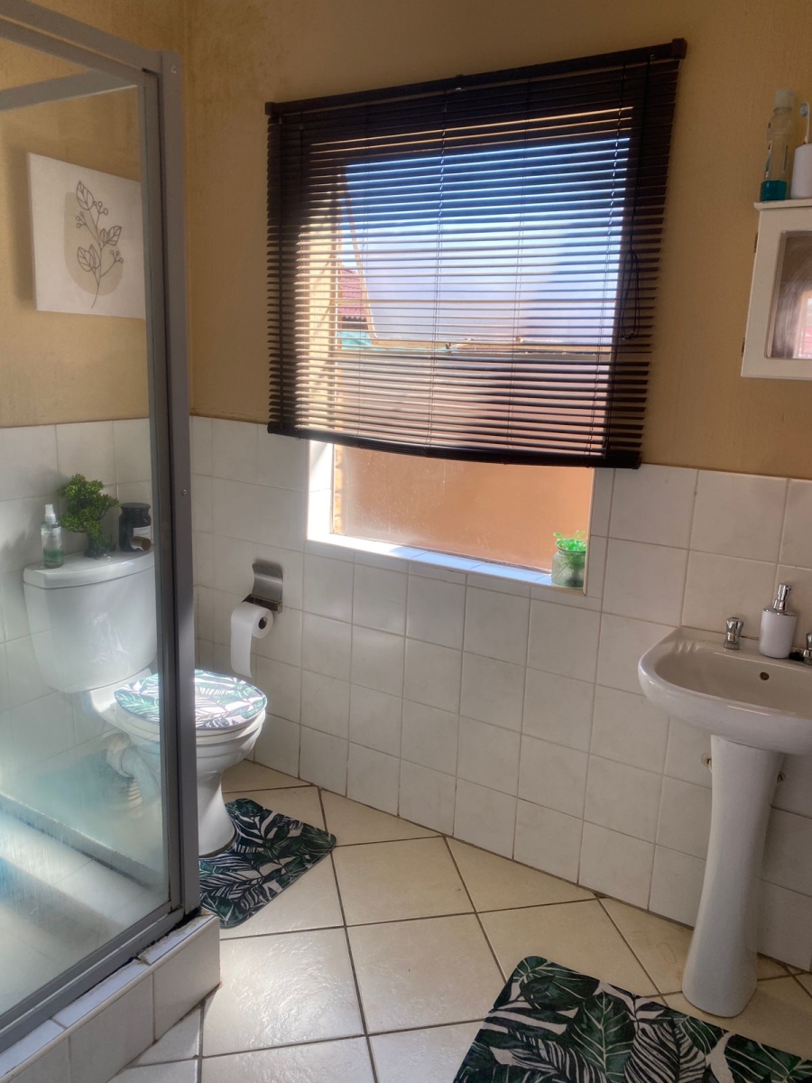 3 Bedroom Property for Sale in Honeypark Gauteng