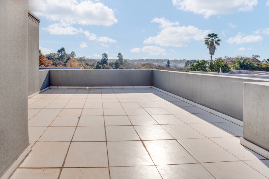 3 Bedroom Property for Sale in Bryanston Gauteng