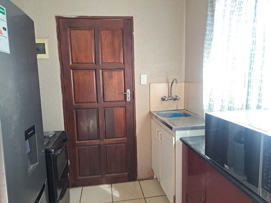 2 Bedroom Property for Sale in Soshanguve VV Gauteng