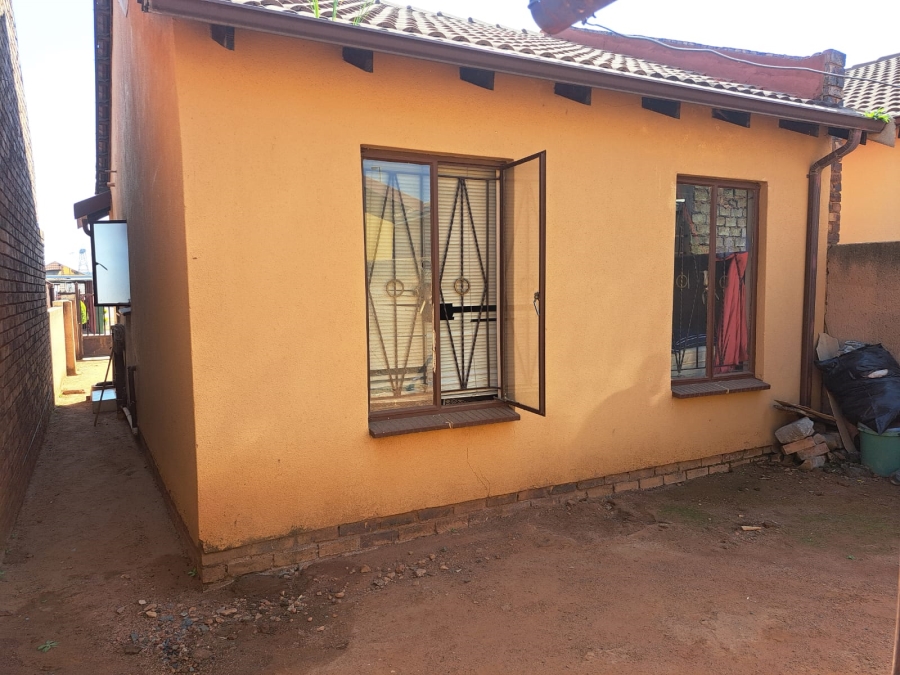 2 Bedroom Property for Sale in Soshanguve VV Gauteng