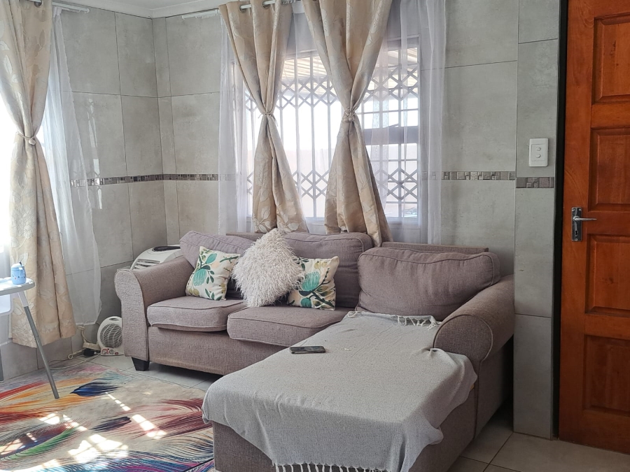 3 Bedroom Property for Sale in Soshanguve YY Gauteng