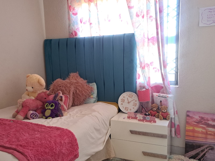 3 Bedroom Property for Sale in Soshanguve YY Gauteng
