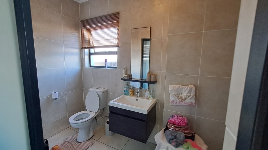 To Let 3 Bedroom Property for Rent in Oakdene Gauteng