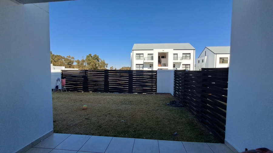 To Let 3 Bedroom Property for Rent in Oakdene Gauteng