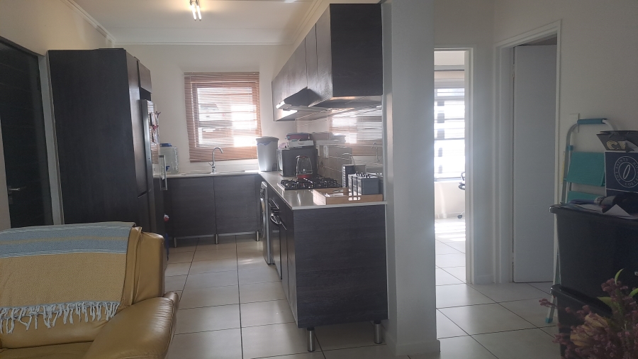 To Let 3 Bedroom Property for Rent in Oakdene Gauteng