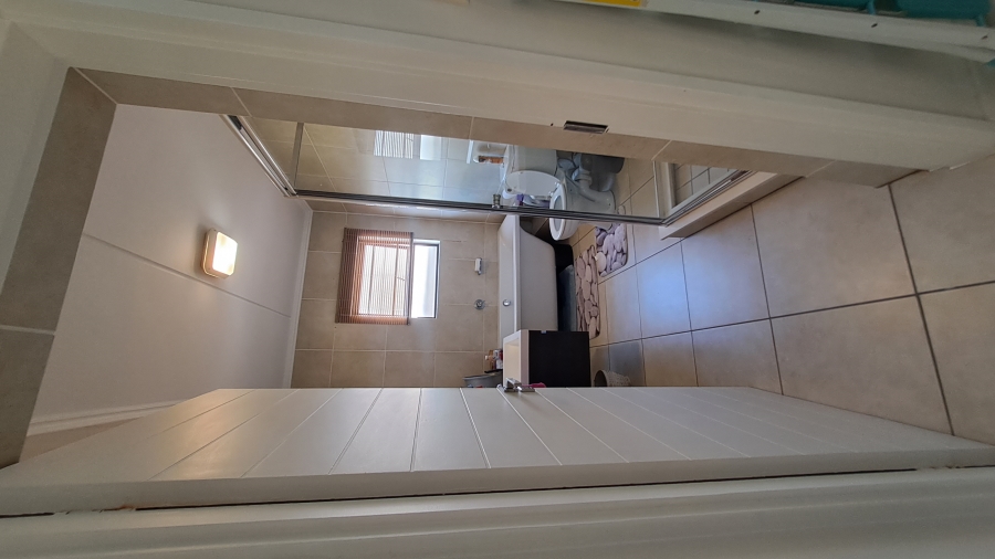 To Let 3 Bedroom Property for Rent in Oakdene Gauteng