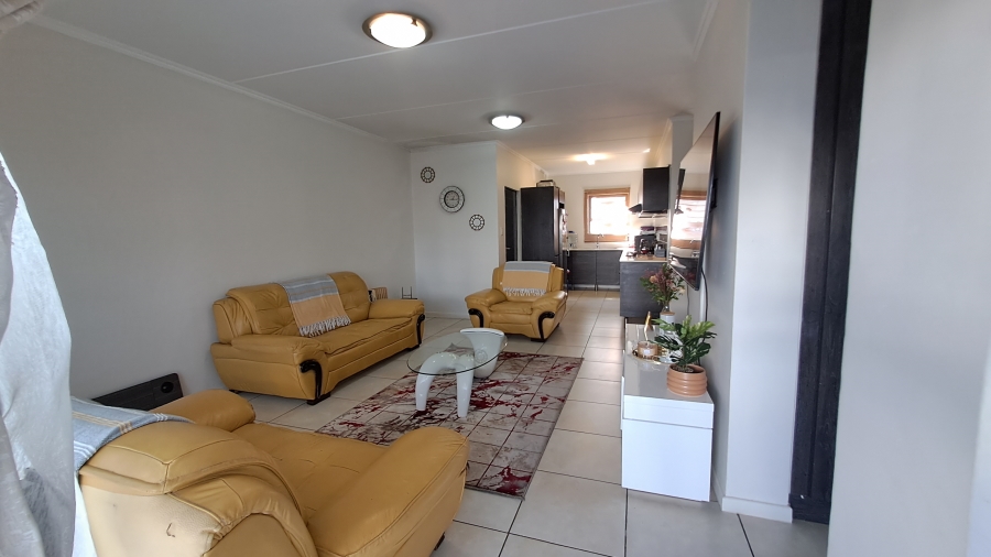 To Let 3 Bedroom Property for Rent in Oakdene Gauteng